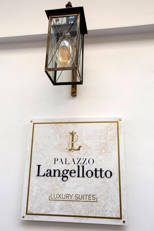 ポンペイ Palazzo Langellotto Bed & Breakfast エクステリア 写真